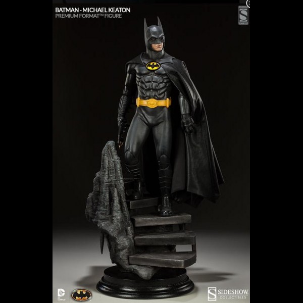batman-1989-michael-keaton-as-batman-premium-format-figure